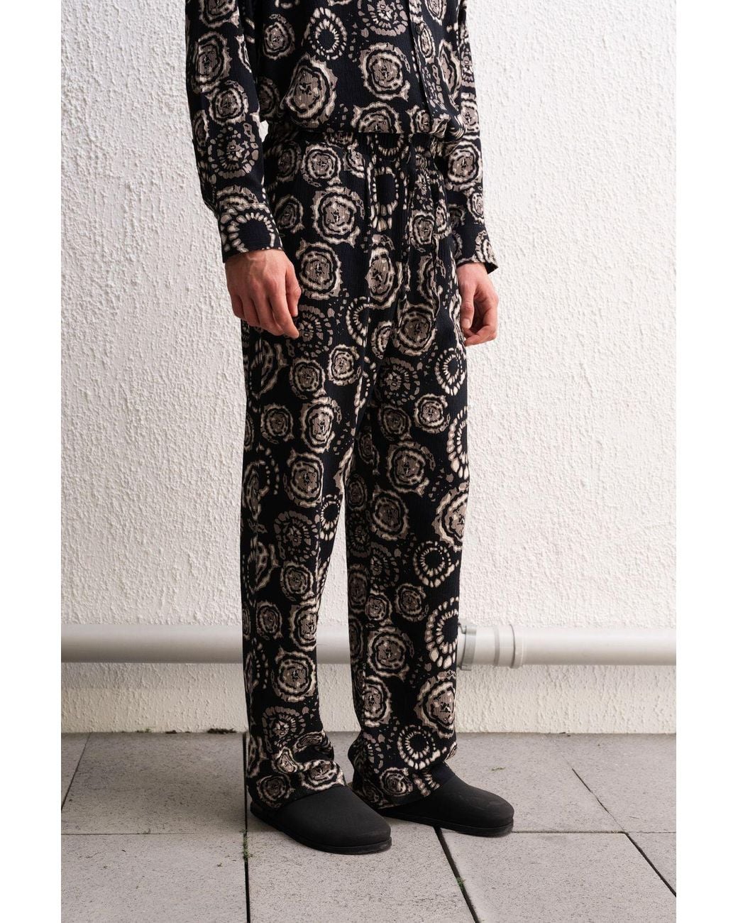 Giesto Black Wide Leg Relaxed Fit Pants for men
