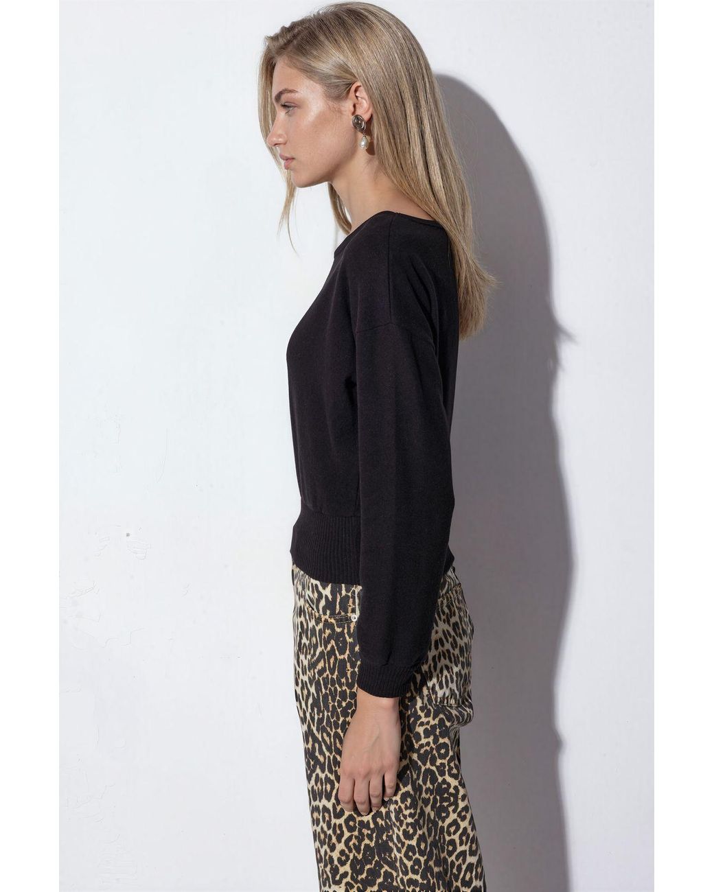 Busem Black Cropped Crew Neck Sweatshirt