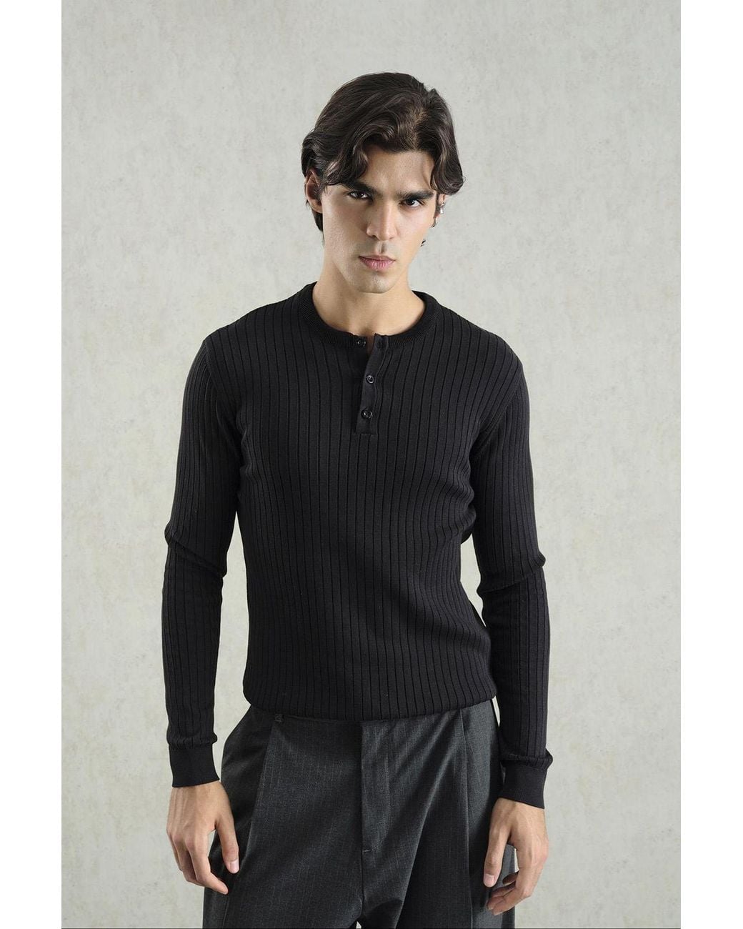 Giesto Black Slim Fit Ribbed Crew Neck T-Shirt for men