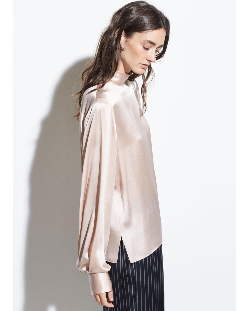 Vince Silk-satin Turtleneck Blouse in Pink | Lyst