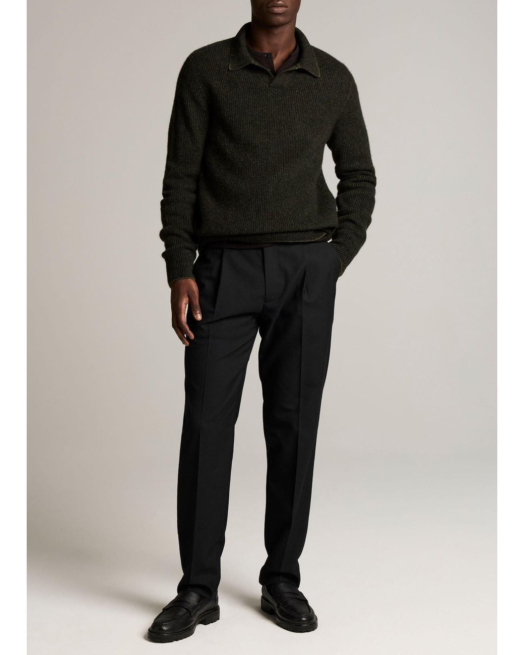 Vince Black Owen Athletic Twill Pleated Trouser for men
