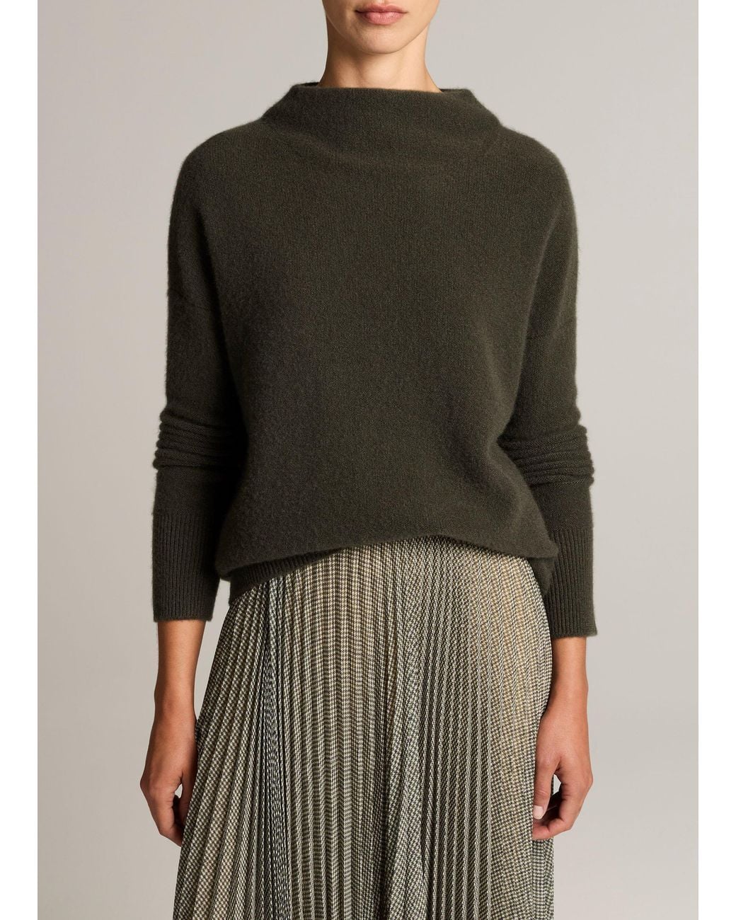 Vince Green Plush Cashmere Funnel-Neck Sweater