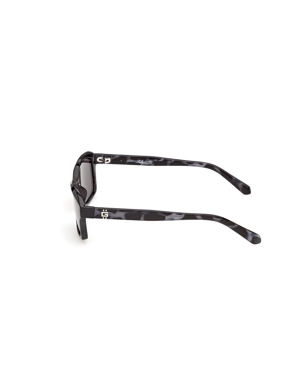 Guess Black Gu00365 92A Sunglasses Injected Smoke Squared Normal for men