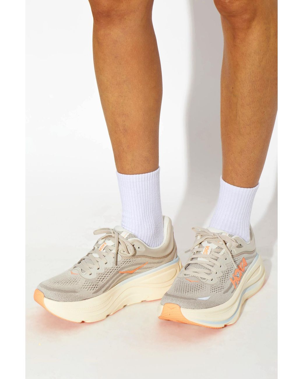 Hoka One One White 'Bondi 9' Sports Shoes