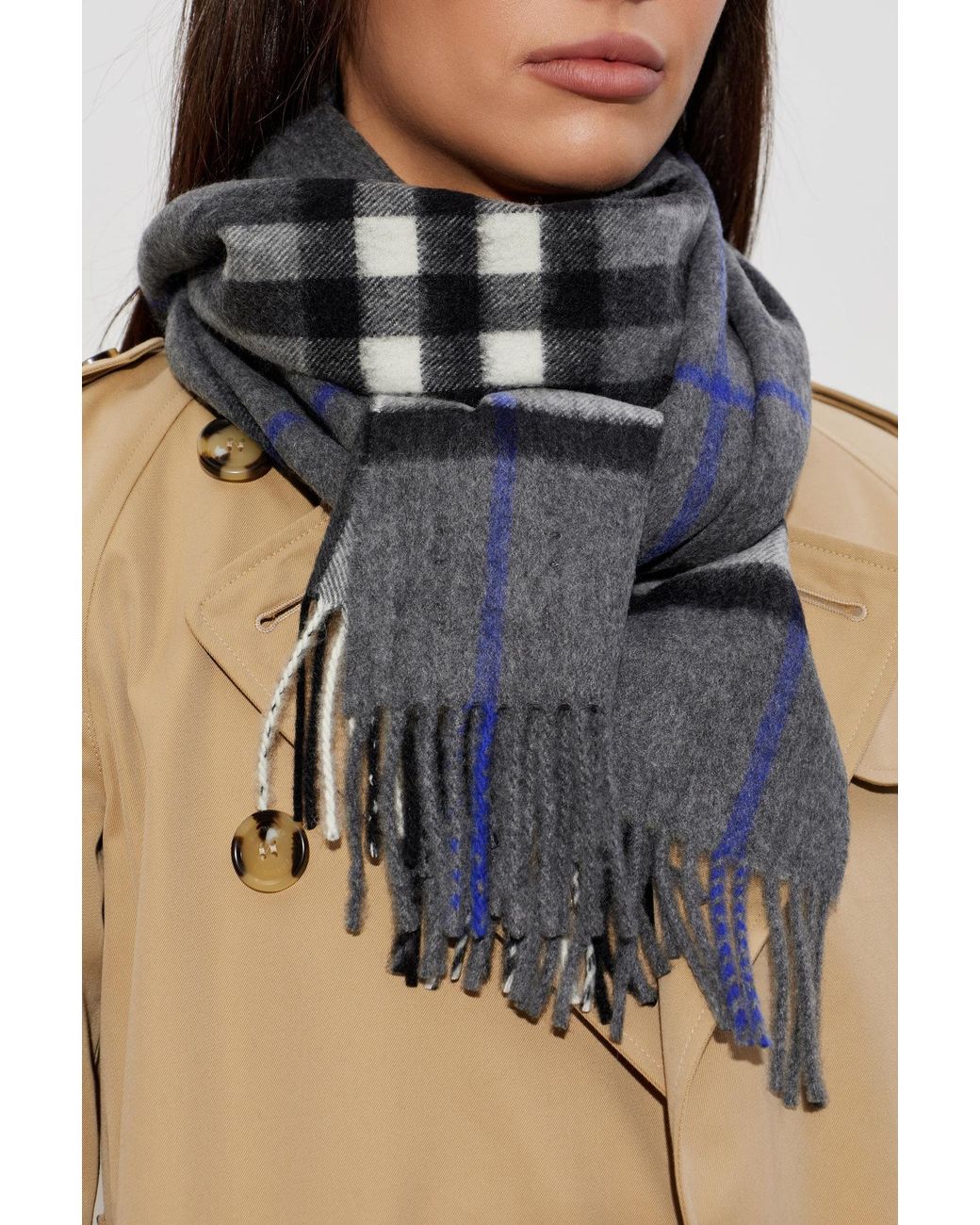 Burberry Black Wool Scarf "Giant