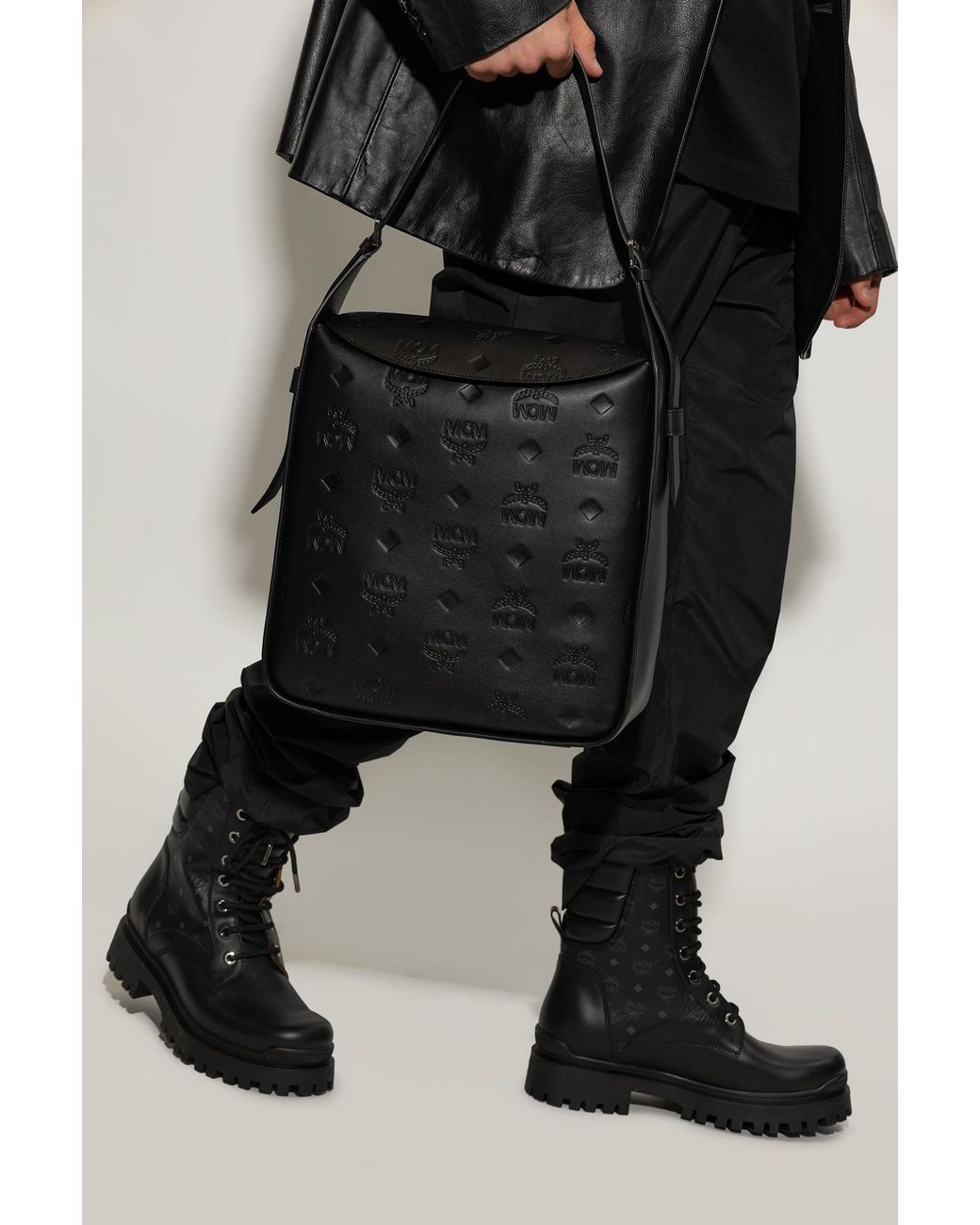 Mcm messenger bags hotsell