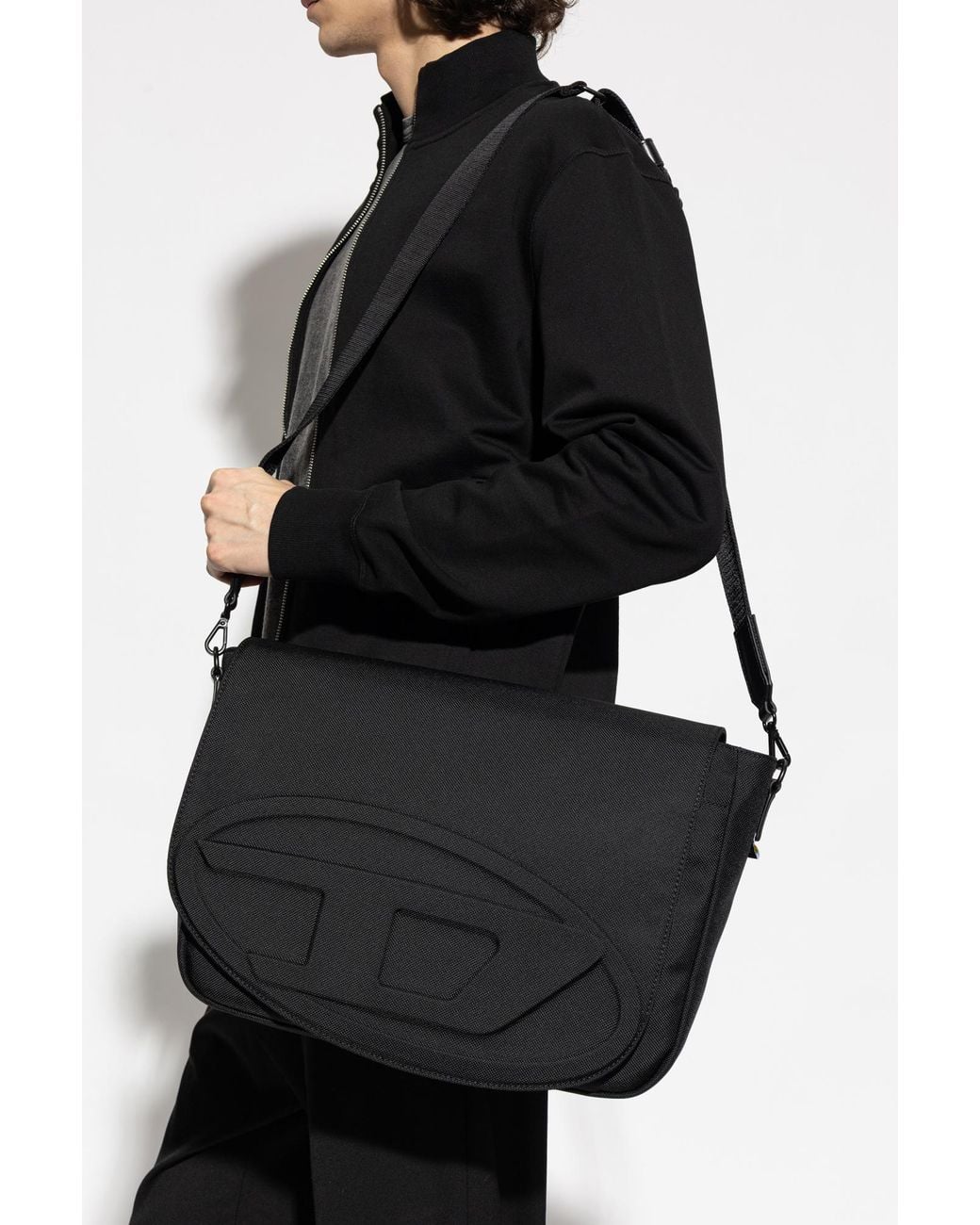 DIESEL Black Shoulder Bag '2.0 1Dr Messenger' for men