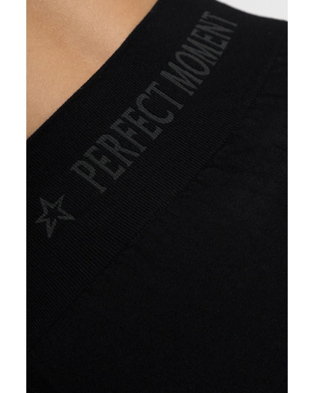 Perfect Moment Black Seamless Thermal Base Layer Top for men