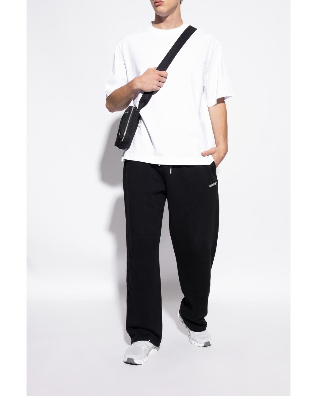 On Shoes White 'Cloud 6' Sports Shoes for men