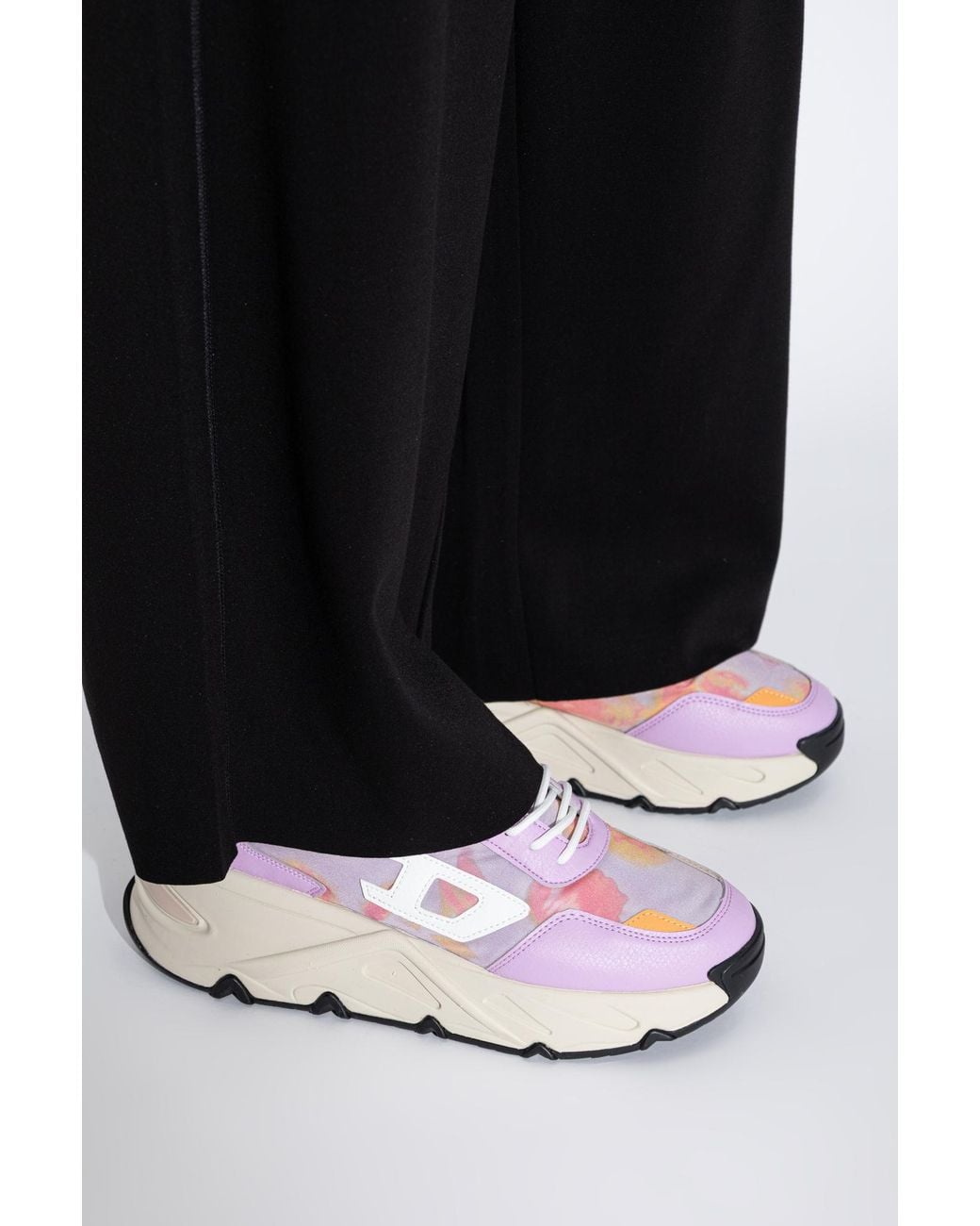 DIESEL Pink Sports Shoes On The 'S-Savannah Tulu' Platform