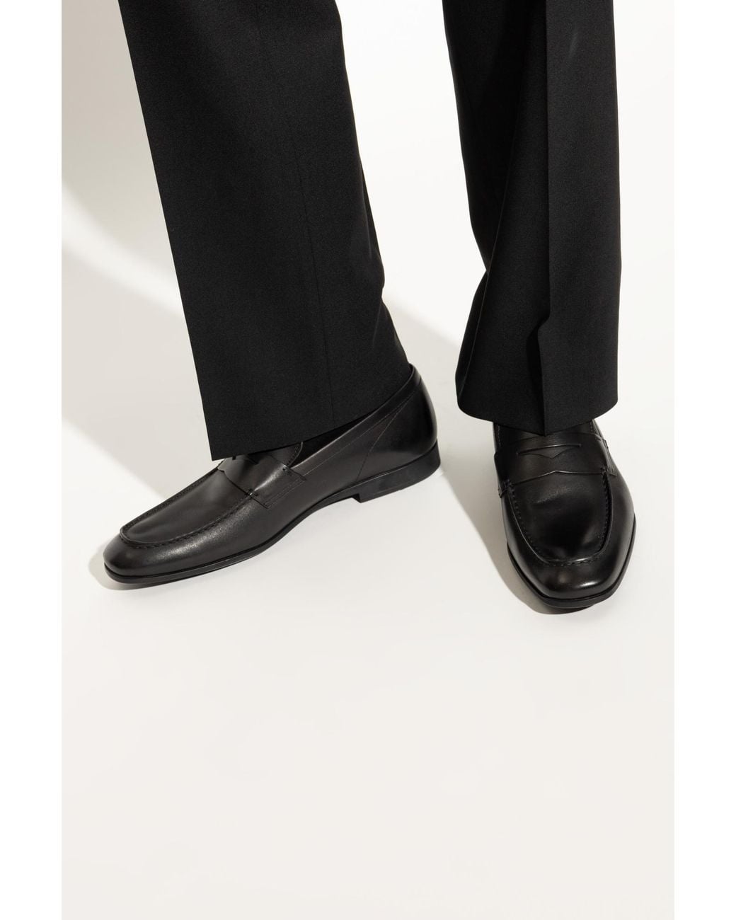 Tod's Black Leather Shoes Type Loafers for men