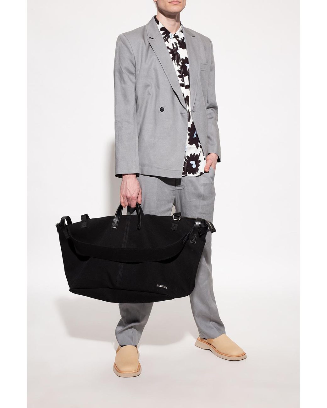 jacquemus-beige-carre-Suede-