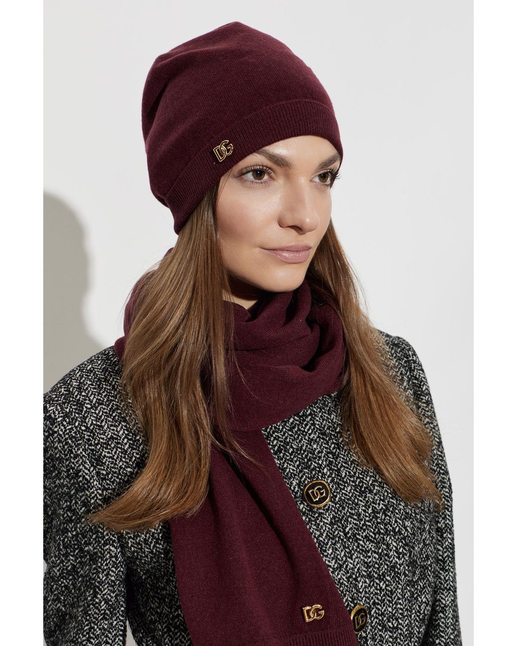 Dolce & Gabbana Red Cashmere Hat With Appliqué