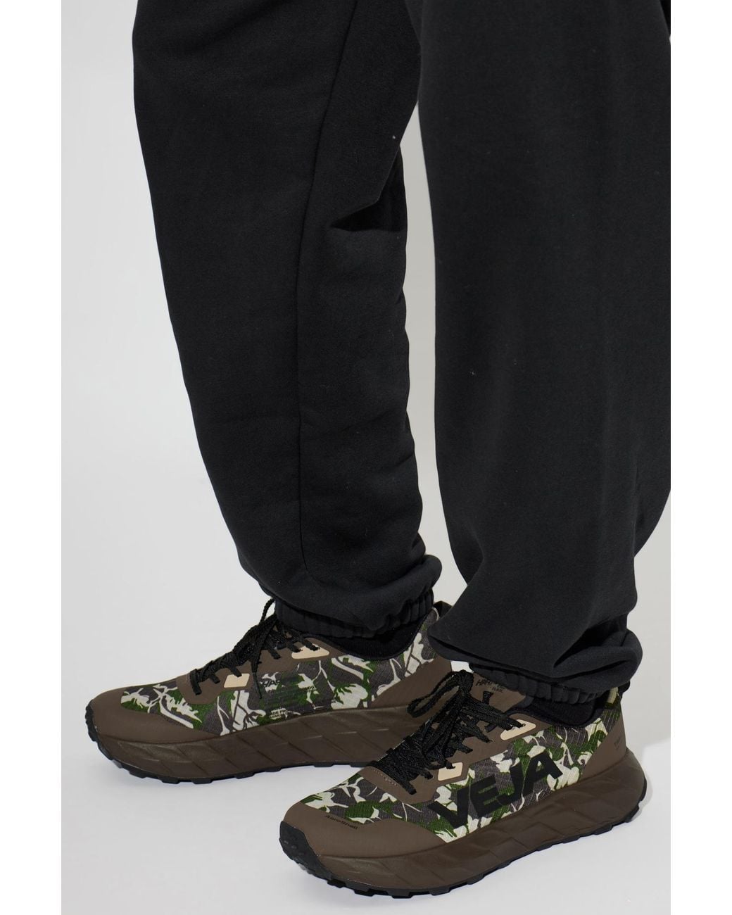 Veja Black 'Harpie Trail Aeroshell' Sneakers for men