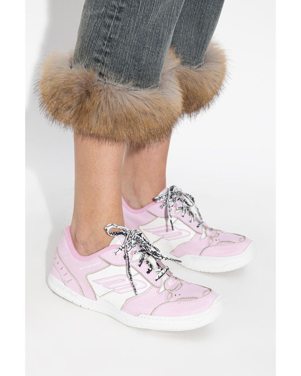 Balenciaga Pink 'Hamptons Medium Worn-Out' Sports Shoes