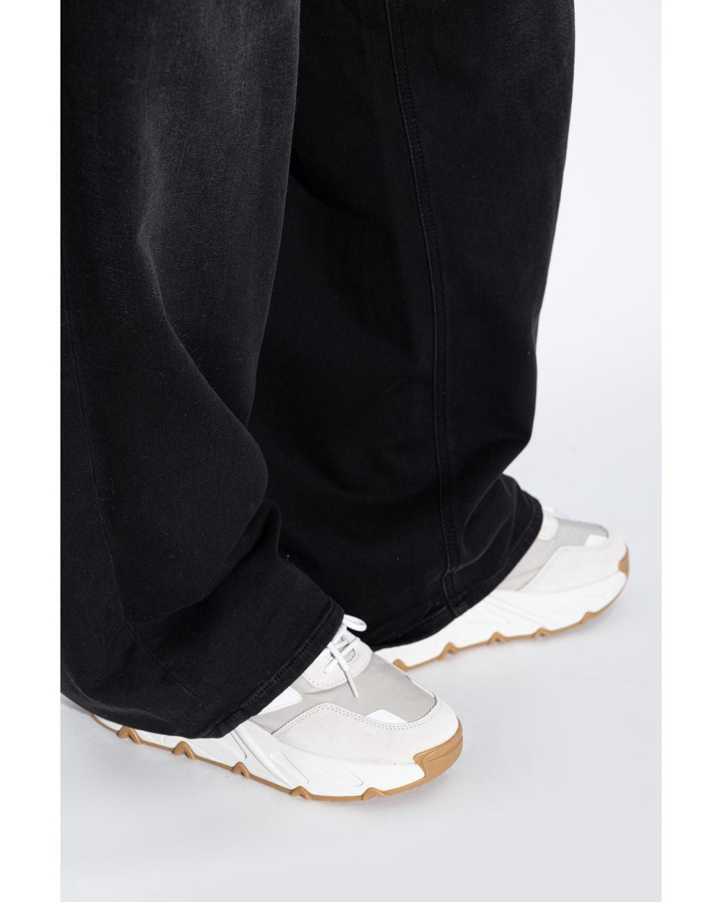 DIESEL White Sports Shoes On The 'S-Savannah Tulu' Platform