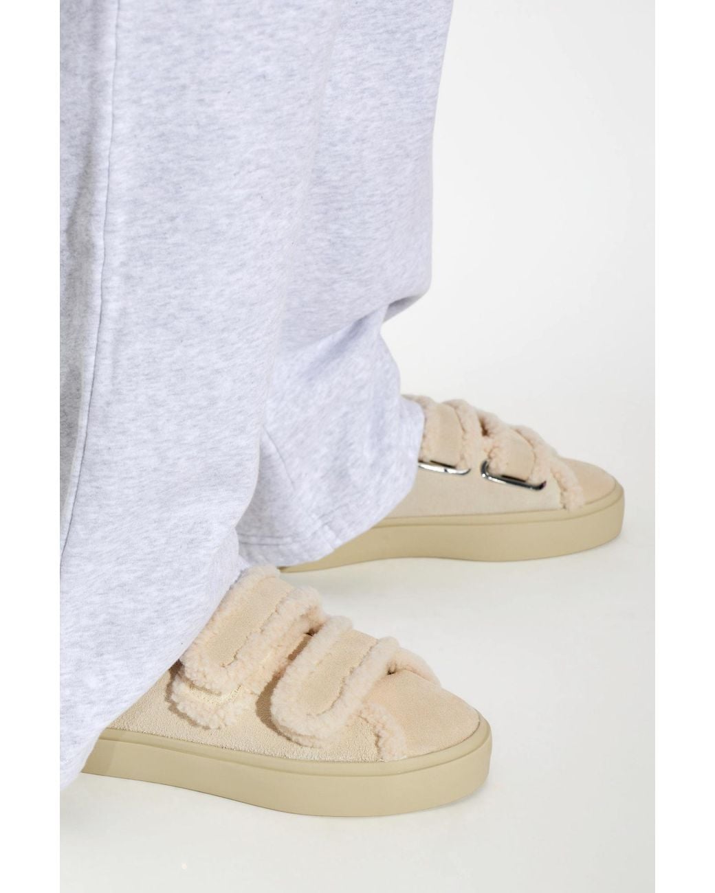 Inuikii Natural "Shearlin Low Velcro" Sports Shoes