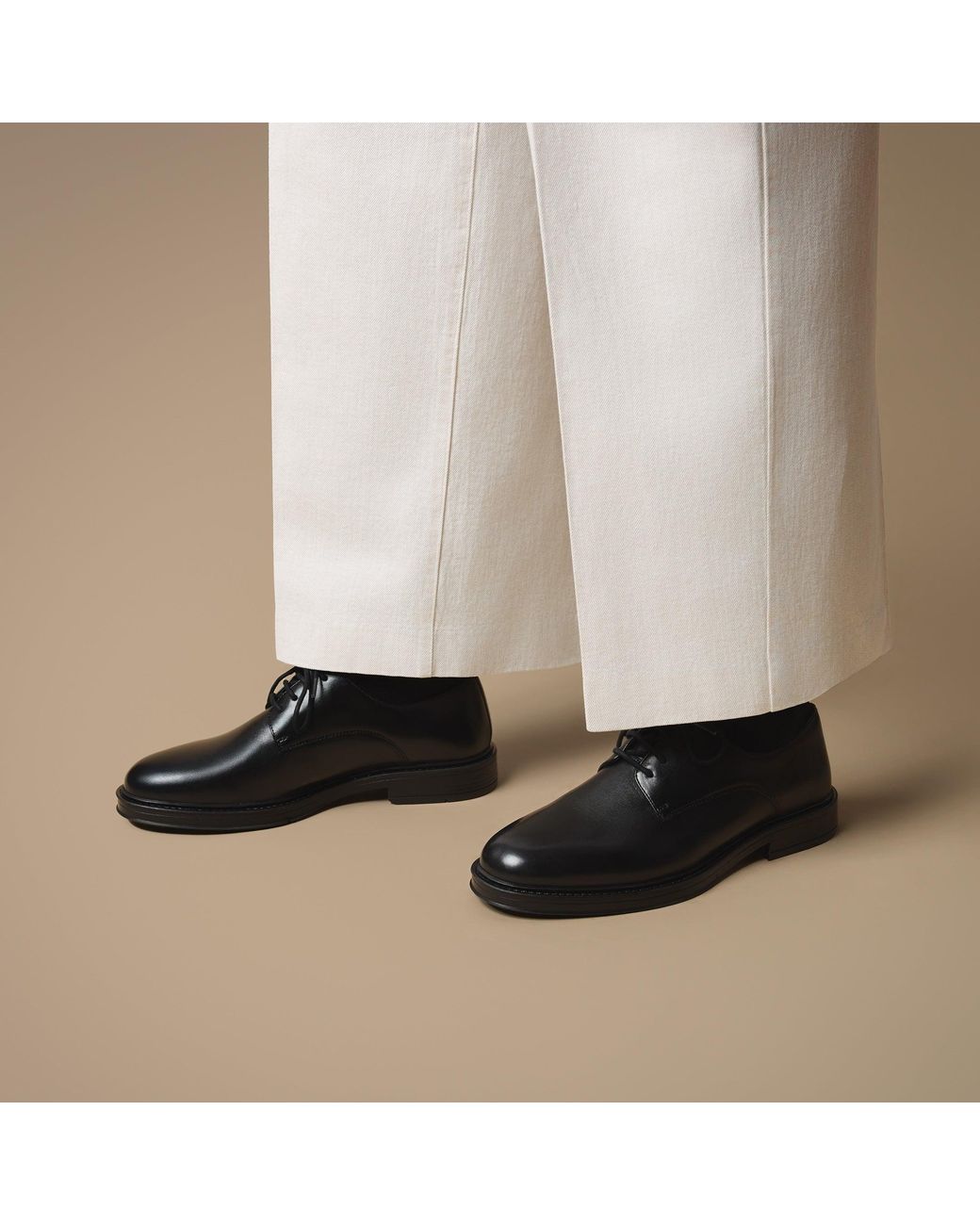 Walk London Black Vincent Derby Shoe for men