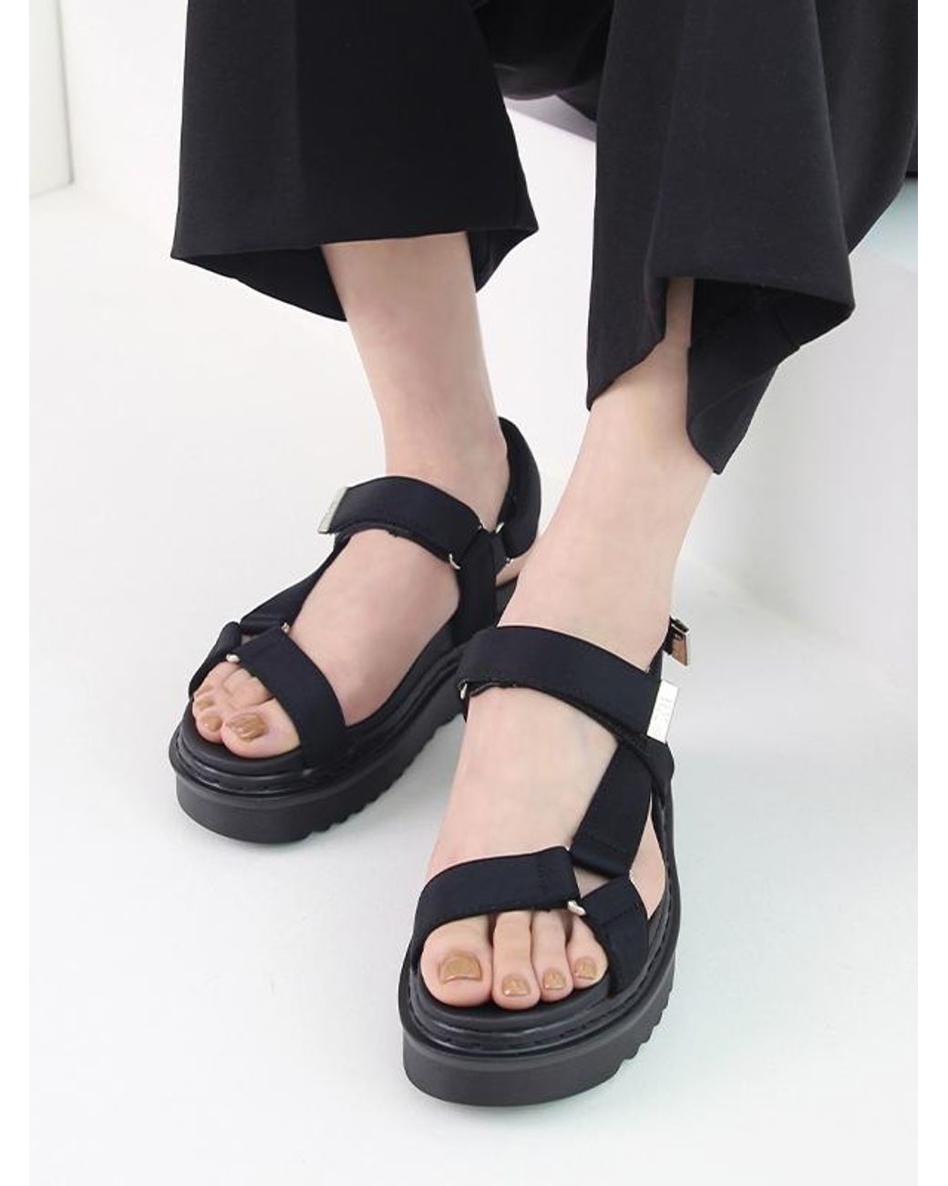 Xti Velcro Strap Sandal in Black | Lyst