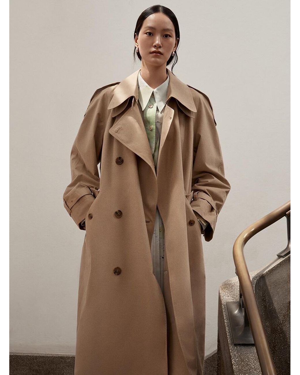 Low Classic Women's Natural Classic Trench Coat