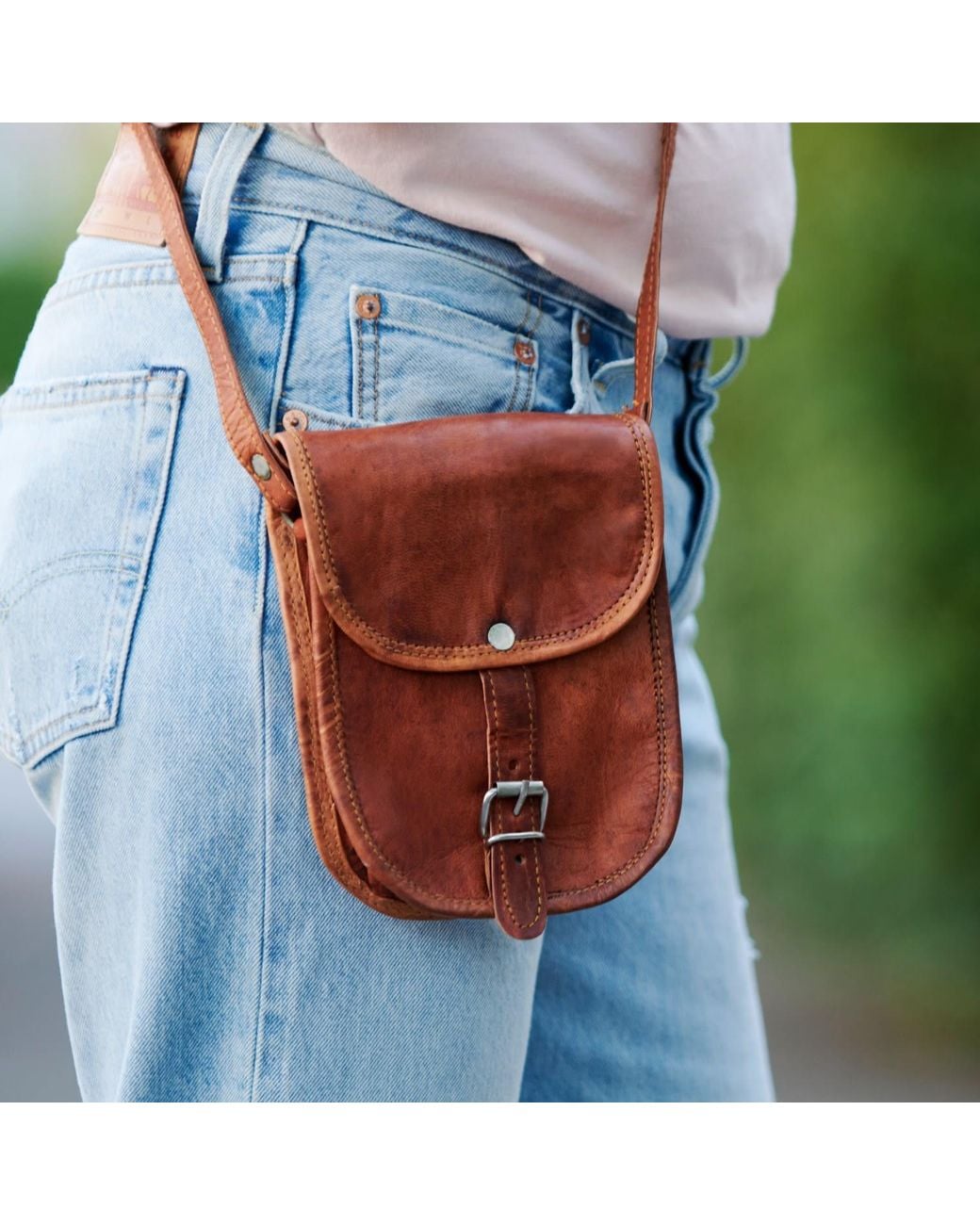 VIDA VIDA Brown Vida Vintage Mini Mini Long Leather Bag