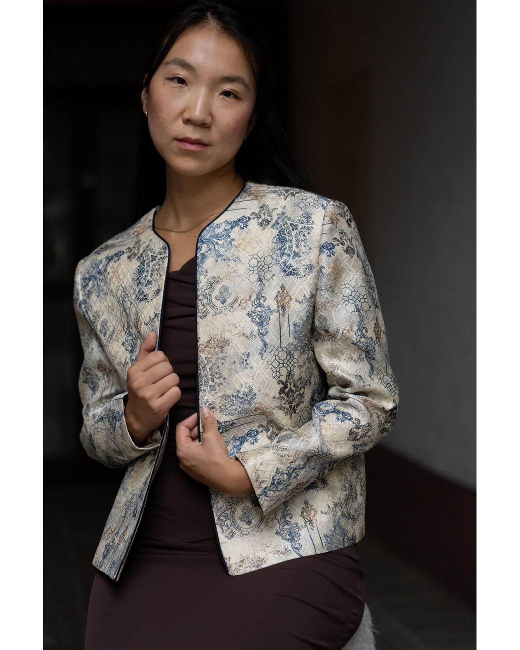 Stovaria Gray Ivory Printed Silk-Cotton Jacquard Statement Jacket