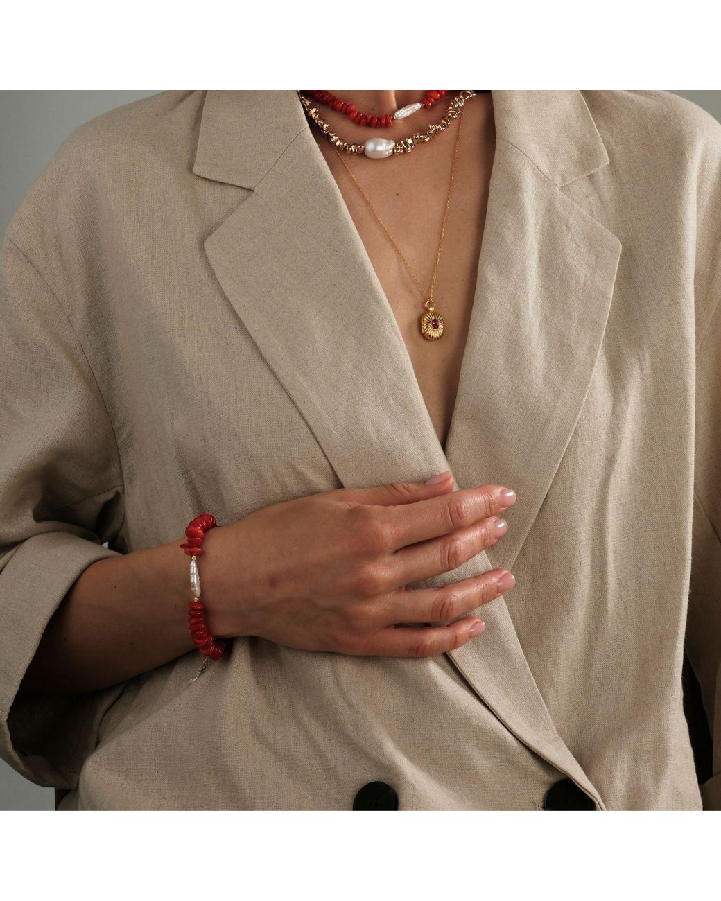 LINYA JEWELLERY Red Amorphous Baroque Pearl Coral Bracelet