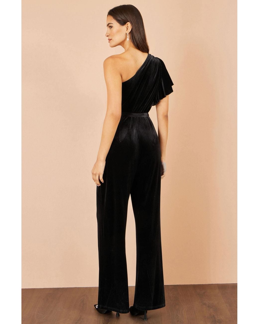Yumi' Black One Shoulder Velvet Jumpsuit