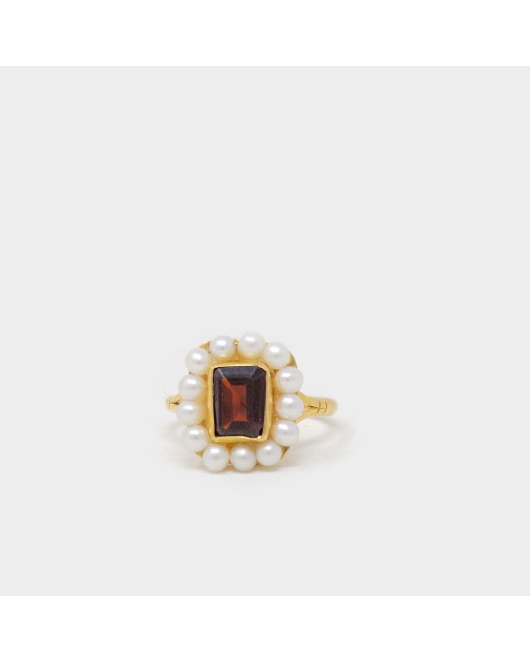 Vintouch Italy Metallic Luccichio Garnet Ring With Pearls