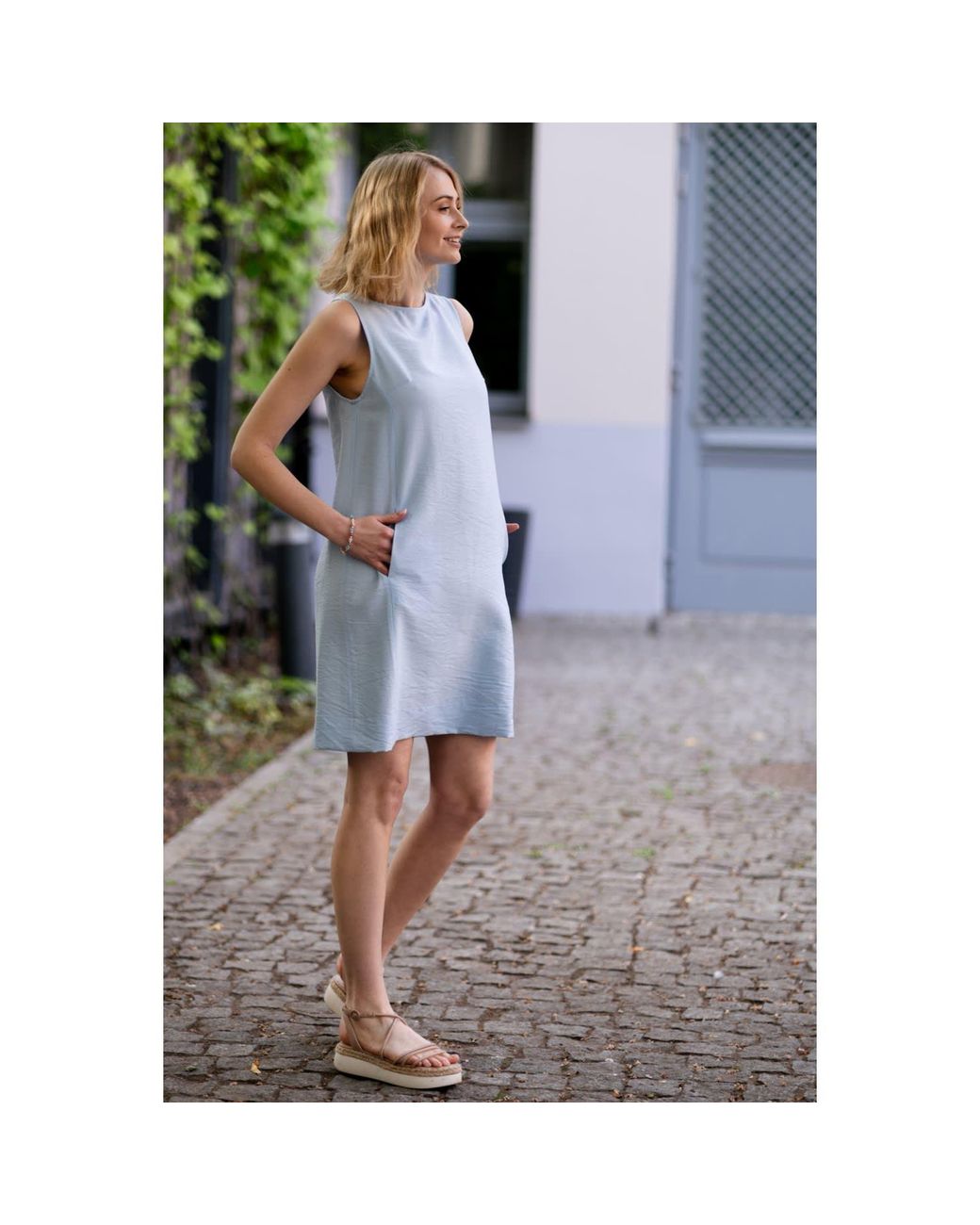 Oh!Zuza Blue Echo Viscose Midi Dress With Pockets