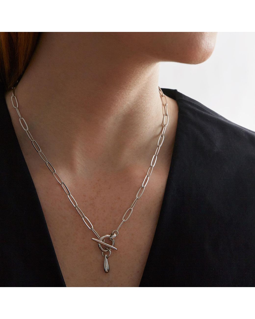 Biko Jewellery Metallic Fine Chainlink Collar