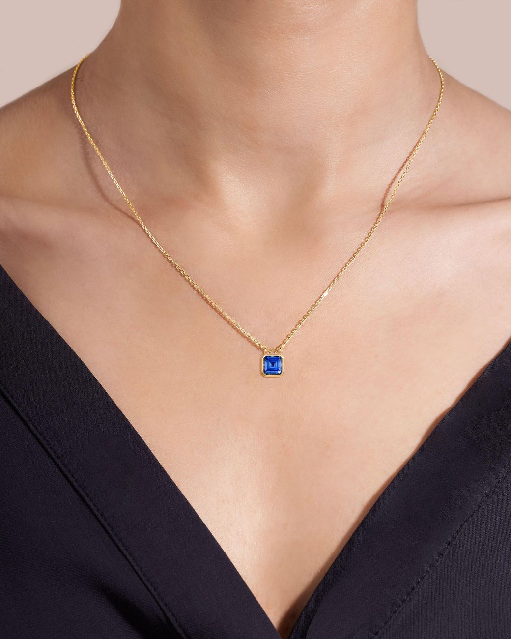 Juvetti Blue Calin Sapphire Asscher-Cut Pendant Necklace