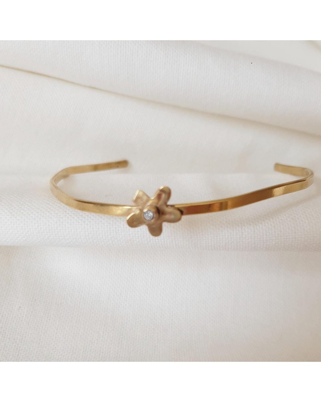 Lily Flo Jewellery Metallic Daisy Solid 9K And Lab Grown Diamond Cuff Bracelet