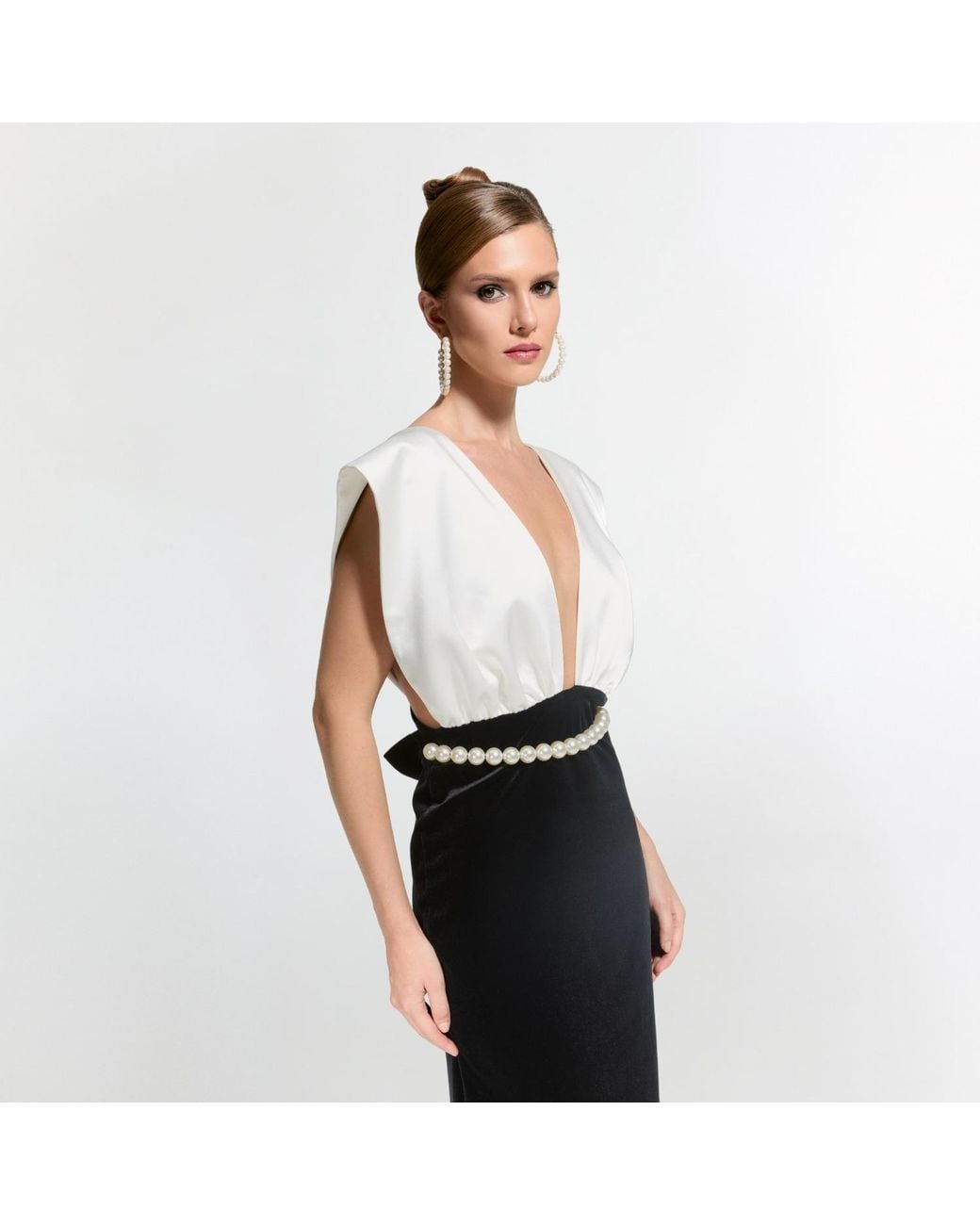 Nur Karaata Black Ciragan Palace Gown