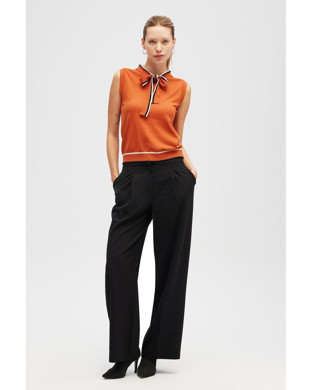 Peraluna Orange Priscilla Bow-Tied Knit Sleeveless Blouse