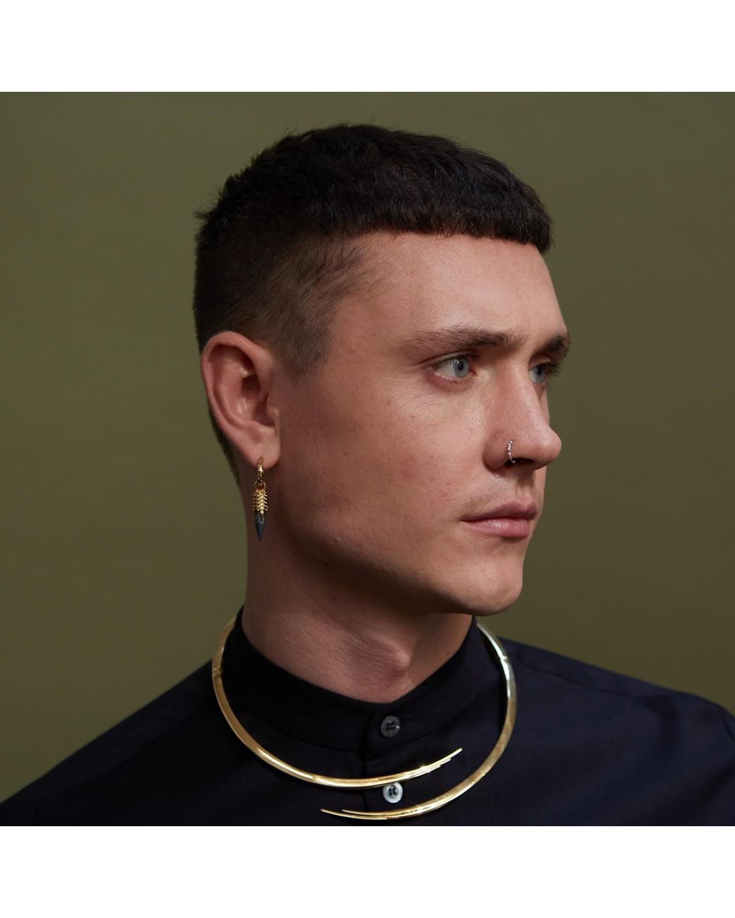 Kasun Metallic Dagger Hoops