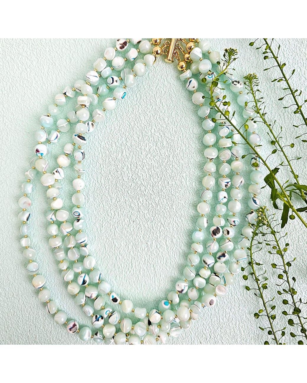 Farra Multi Layers Shell Necklace in Green | Lyst