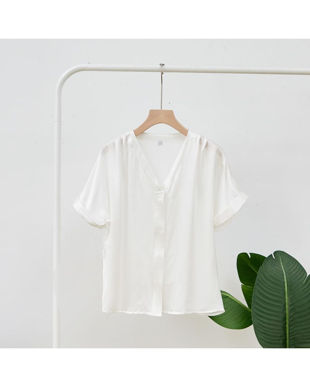 Soft Strokes Silk White Pure Mulberry Silk Top Regular Fit
