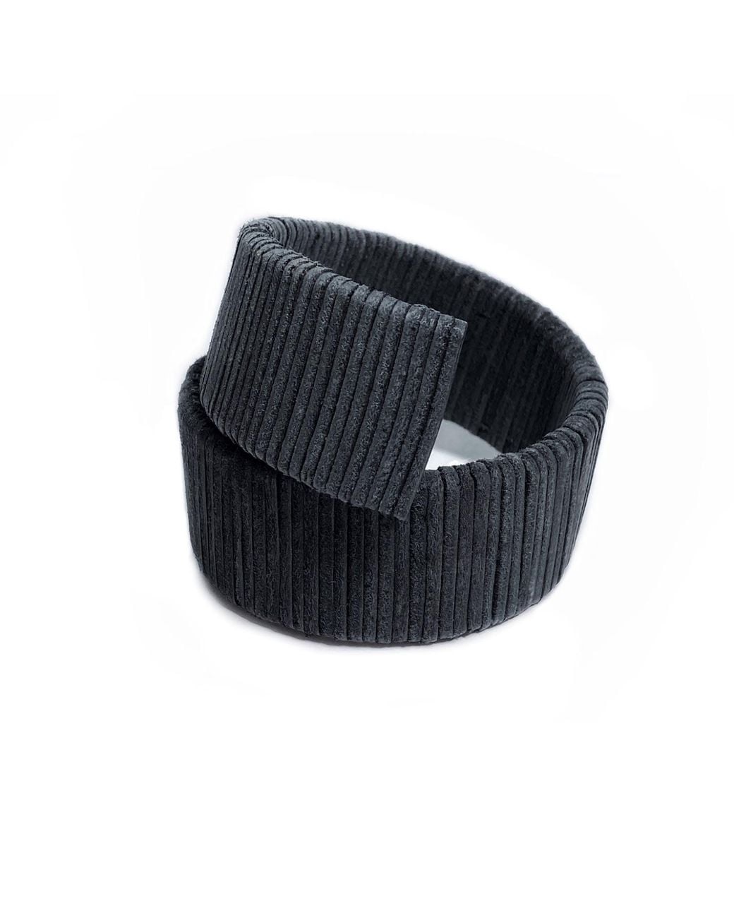 WAIWAI Black Ribbed Cuff Bracelet