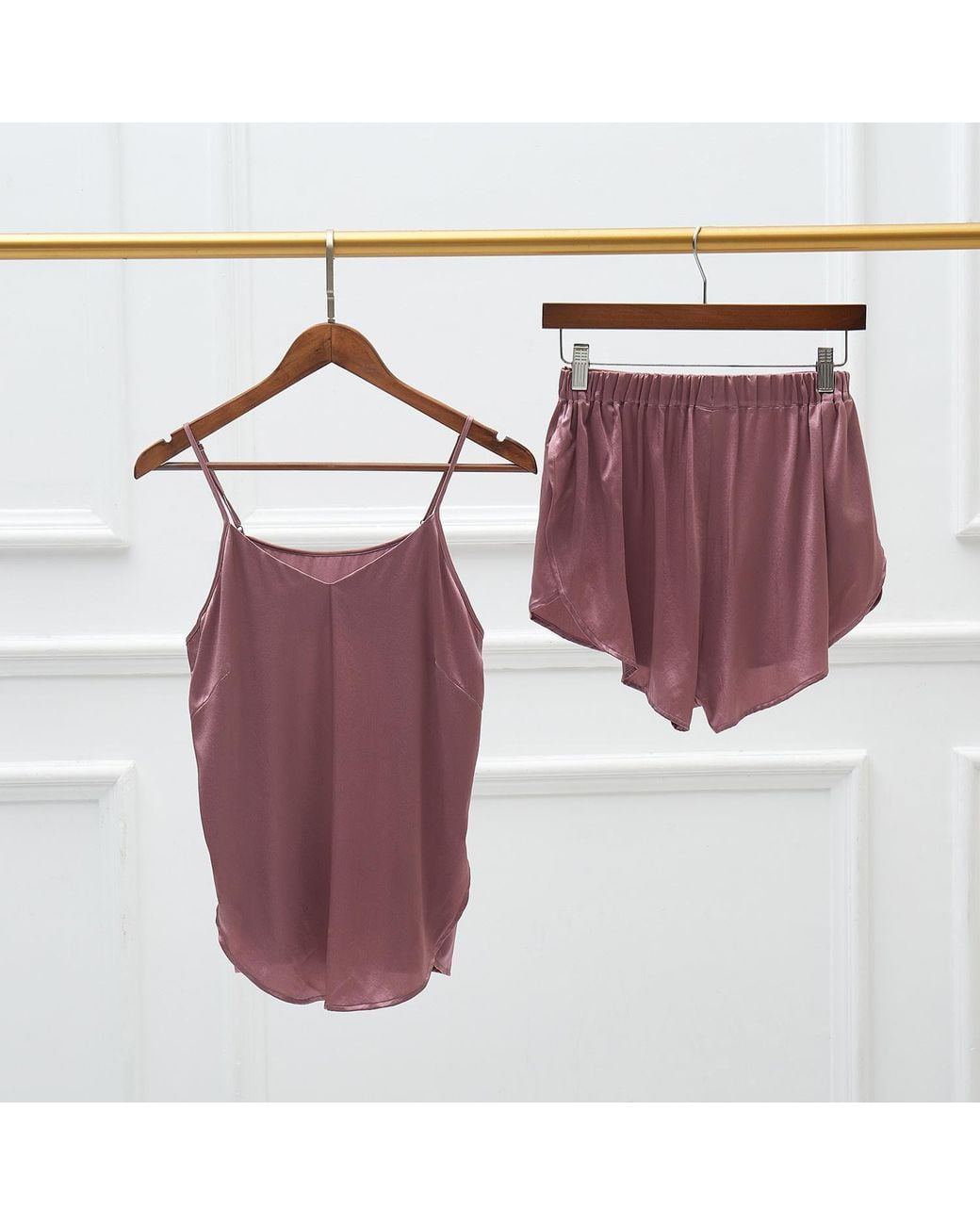 Soft Strokes Silk Purple Pure Mulberry Silk Petal Camisole Top And Shorts Set, Mid-Waist