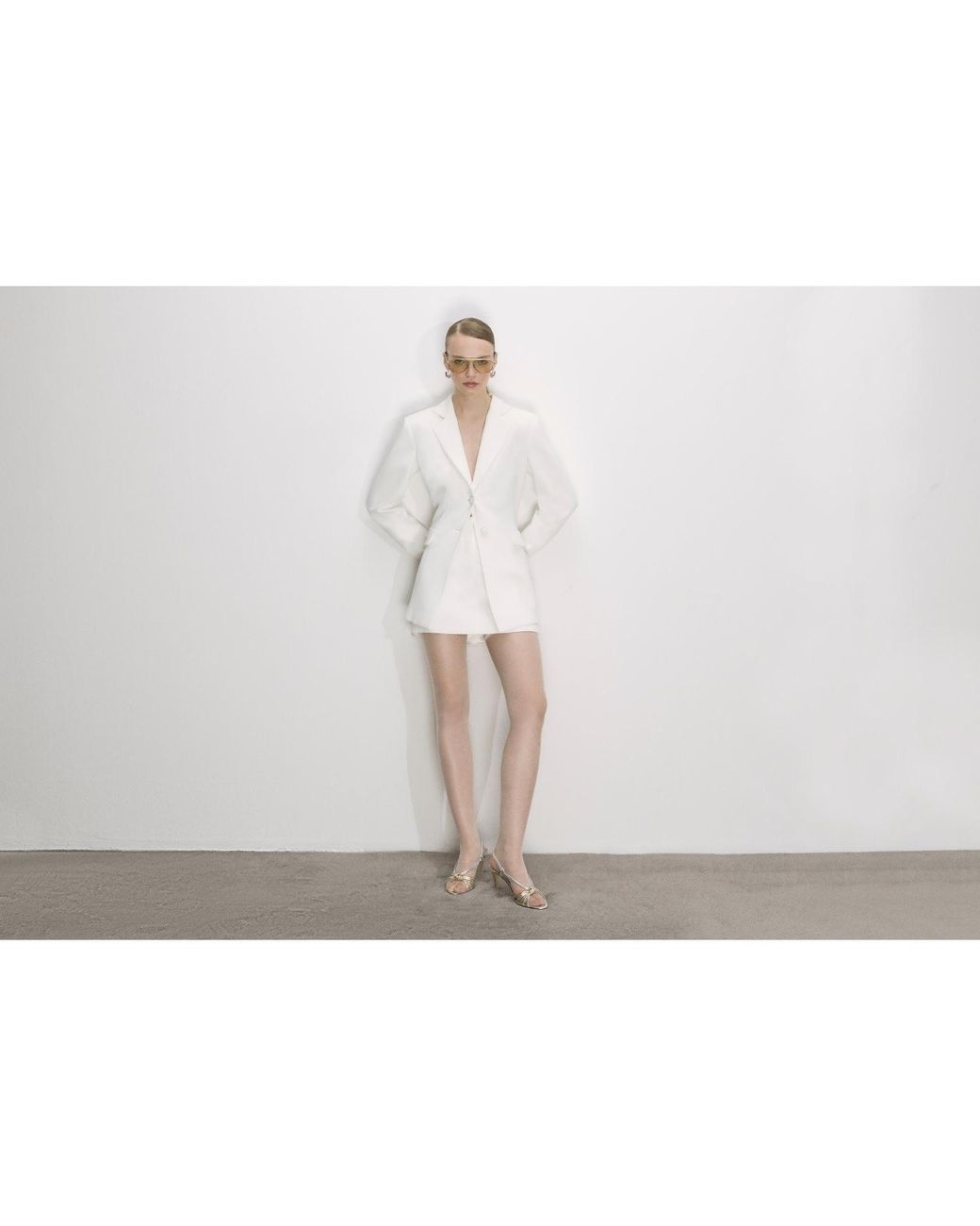 NAZLI CEREN White Marylebone Fitted Crepe Blazer
