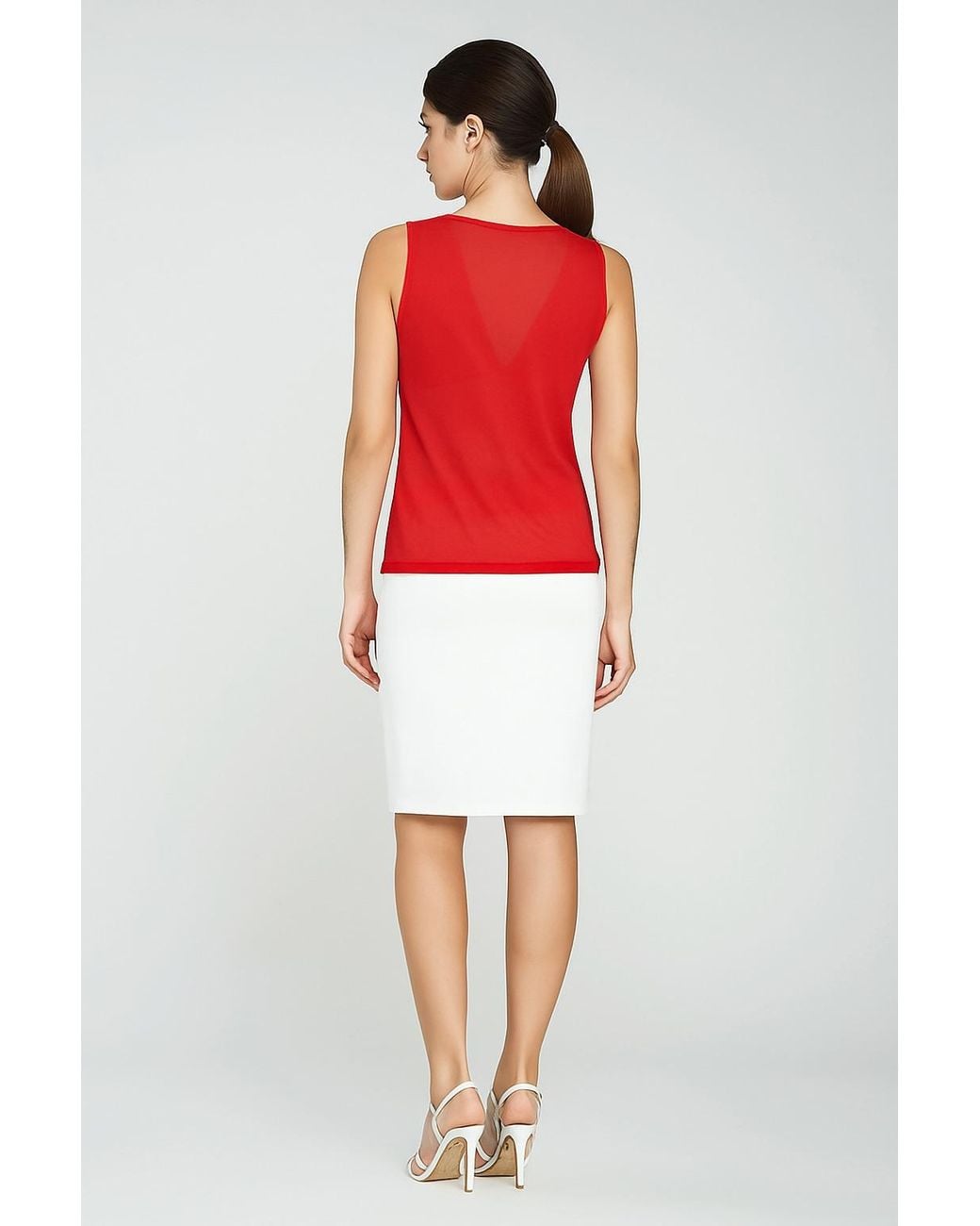 Conquista Red Sleeveless V-Neck Top – Viscose Jersey