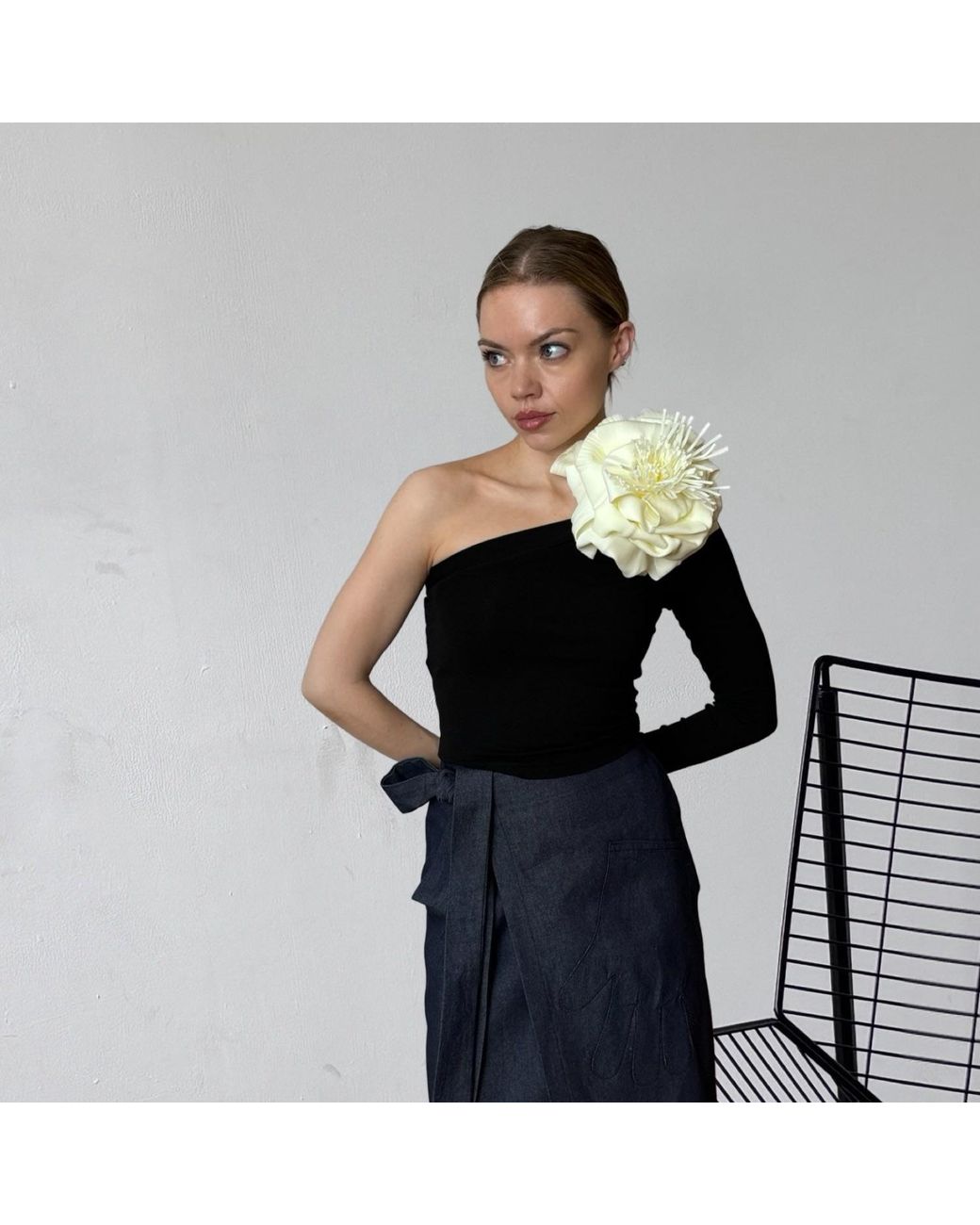 London Atelier Byproduct Black One Sleeve Top With Flower Pin