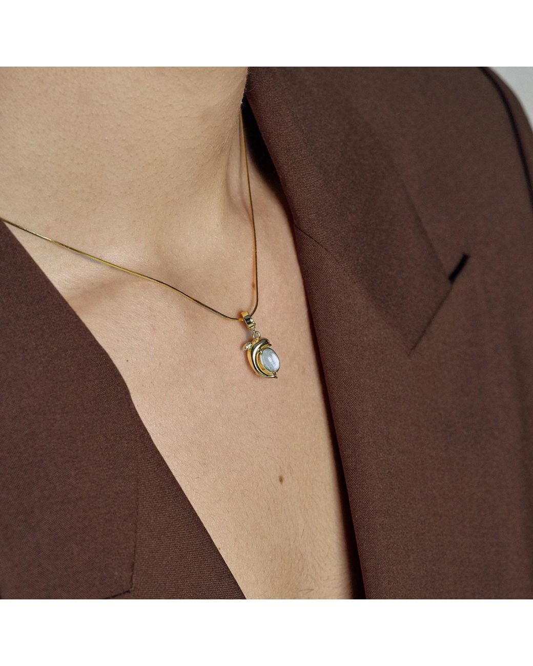 Freqnc Atelier Metallic Mini Dolphin Charm
