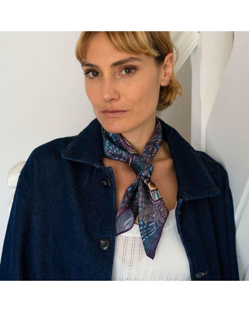 LE COLONEL Blue Liberty Queen Hera Silk Square