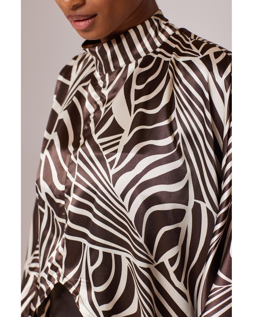 Lioness by Tf Black Cream Palm Leaves Tunic