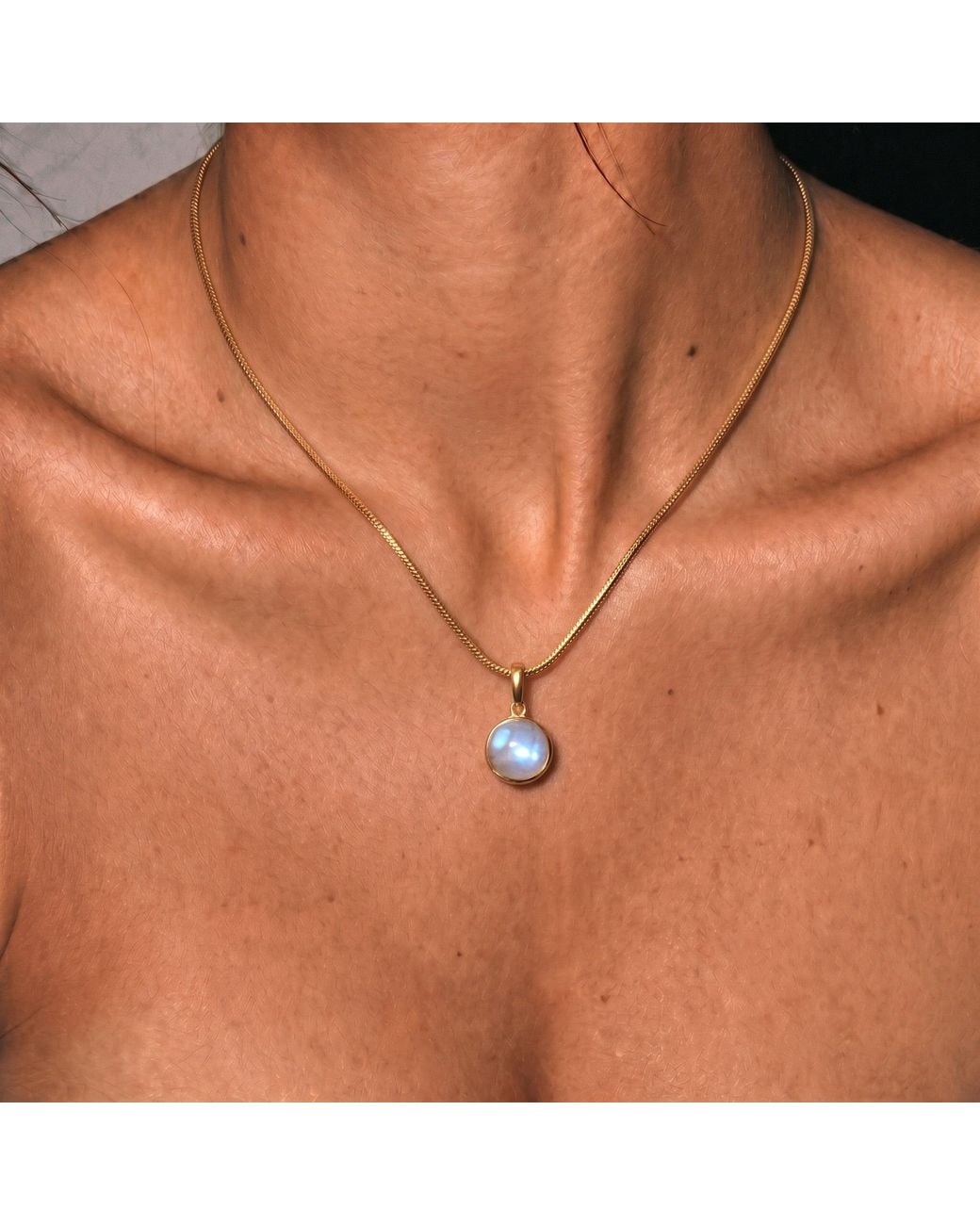Saéa Metallic Dainty Moonstone Pendant Necklace On Snake Chain