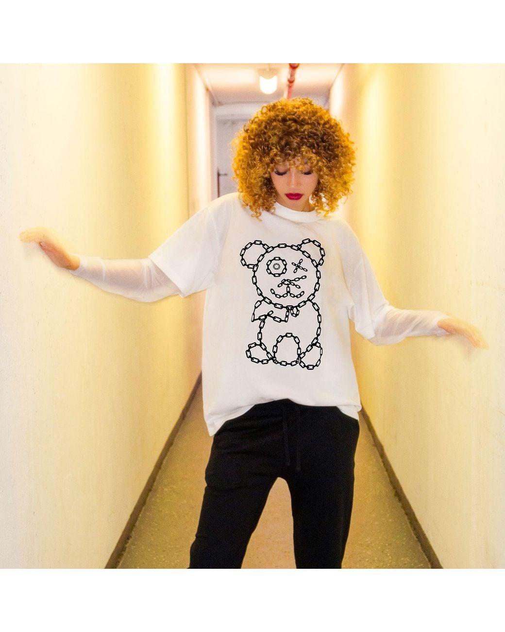 X Ilona Blue Graffiti Baby Bear Chain Link Sheer Layer T-Shirt in White ...