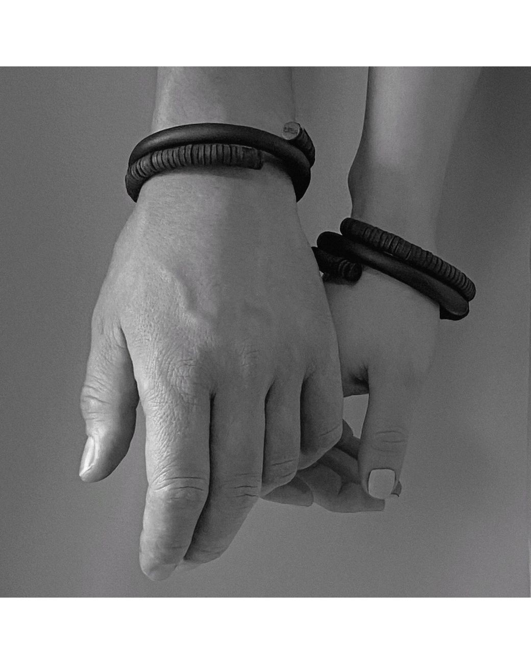 WAIWAI Black Coil Combo Leather Bracelet for men