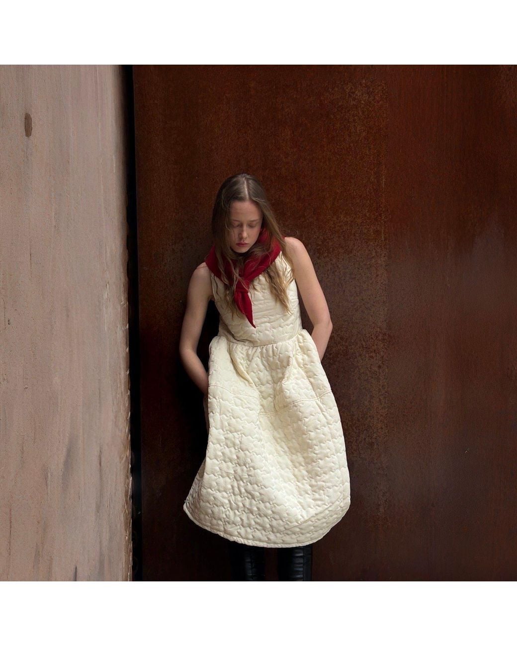 London Atelier Byproduct Red Wool Small Triangle Knitted Scarf